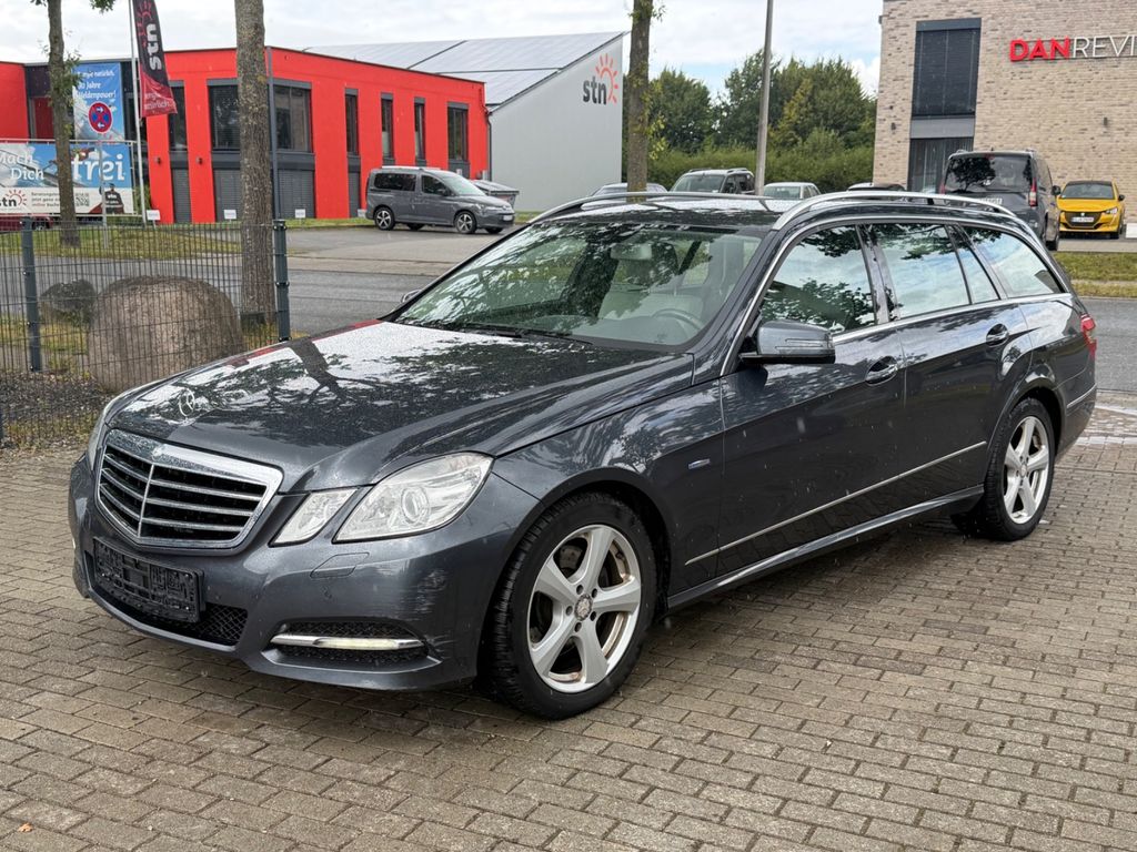 Bild des Angebotes Mercedes-Benz E 250 CDI T 4 Matic Navi Temp Klimaauto PDC