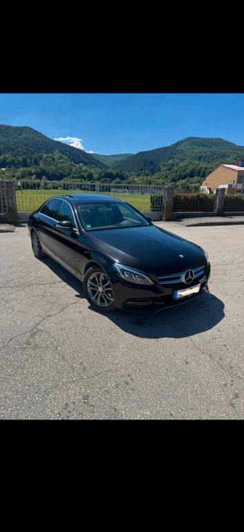Bild des Angebotes Mercedes-Benz 220