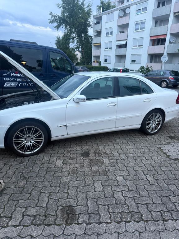 Bild des Angebotes Mercedes-Benz E 240 CLASSIC Classic