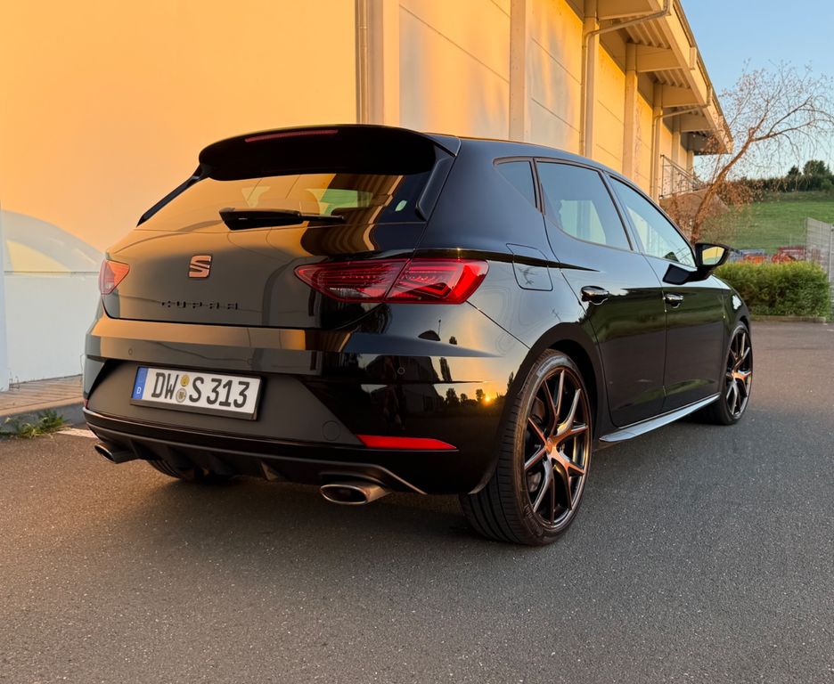 Bild des Angebotes Seat Leon Cupra 290 DSG