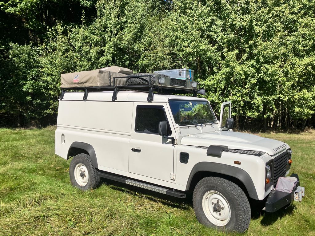 Bild des Angebotes Land Rover Defender 110 TD4 LD LKW Geschl. Kasten