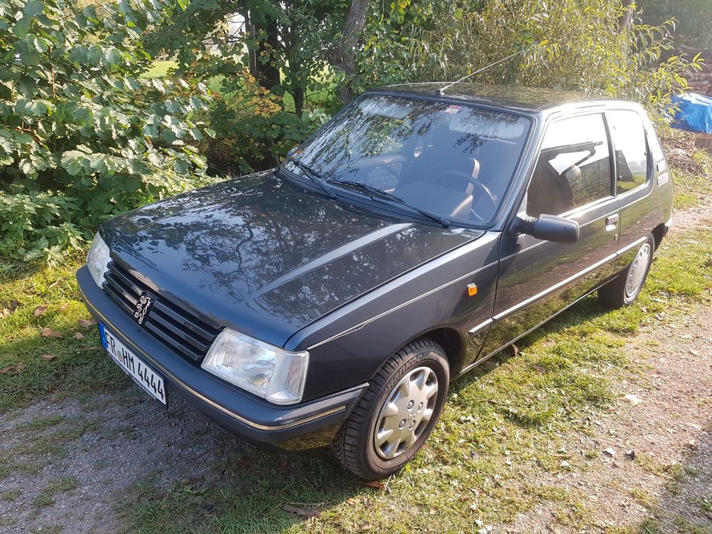 Bild des Angebotes Peugeot 205 Automatik, gute Patina
