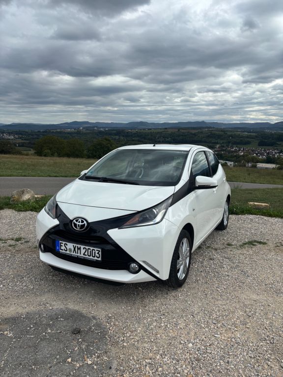 Bild des Angebotes Toyota Aygo (X) 1,0-l-VVT-i x-play x-play