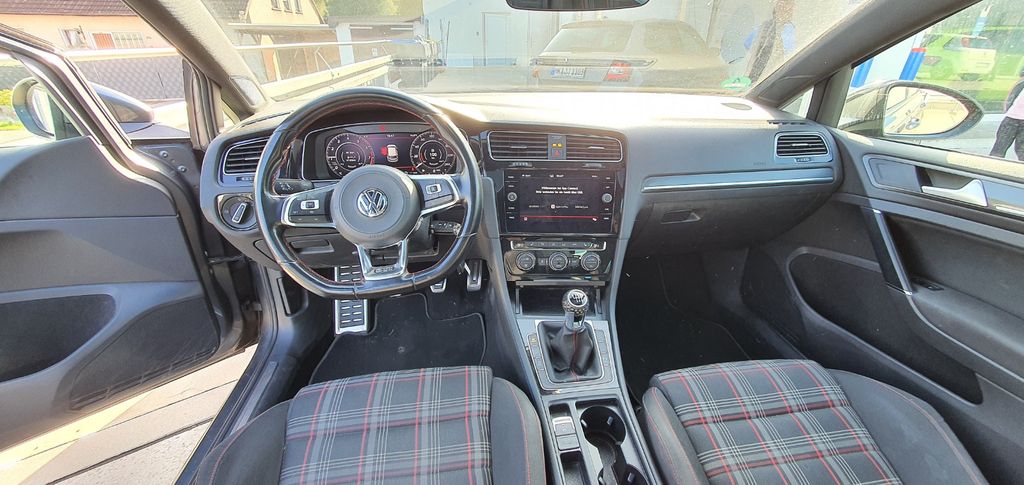 Volkswagen Golf 2.0 TSI OPF GTI Performance GTI Performance