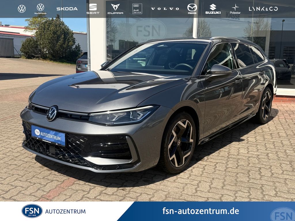 Bild des Angebotes Volkswagen Passat 2.0 TDI 4M R-Line Matrix AHK HeadUp DCC E