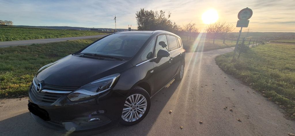 Bild des Angebotes Opel Zafira Tourer 1.6 CDTI 135 PS 5-Sitzer