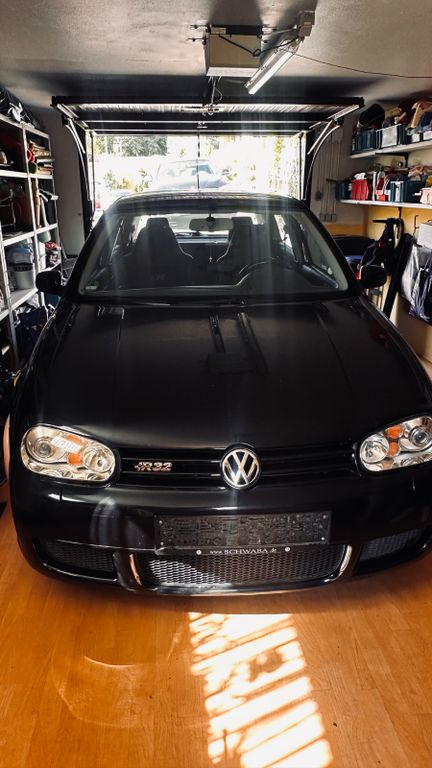 Volkswagen Golf 3.2 R32 4motion R32