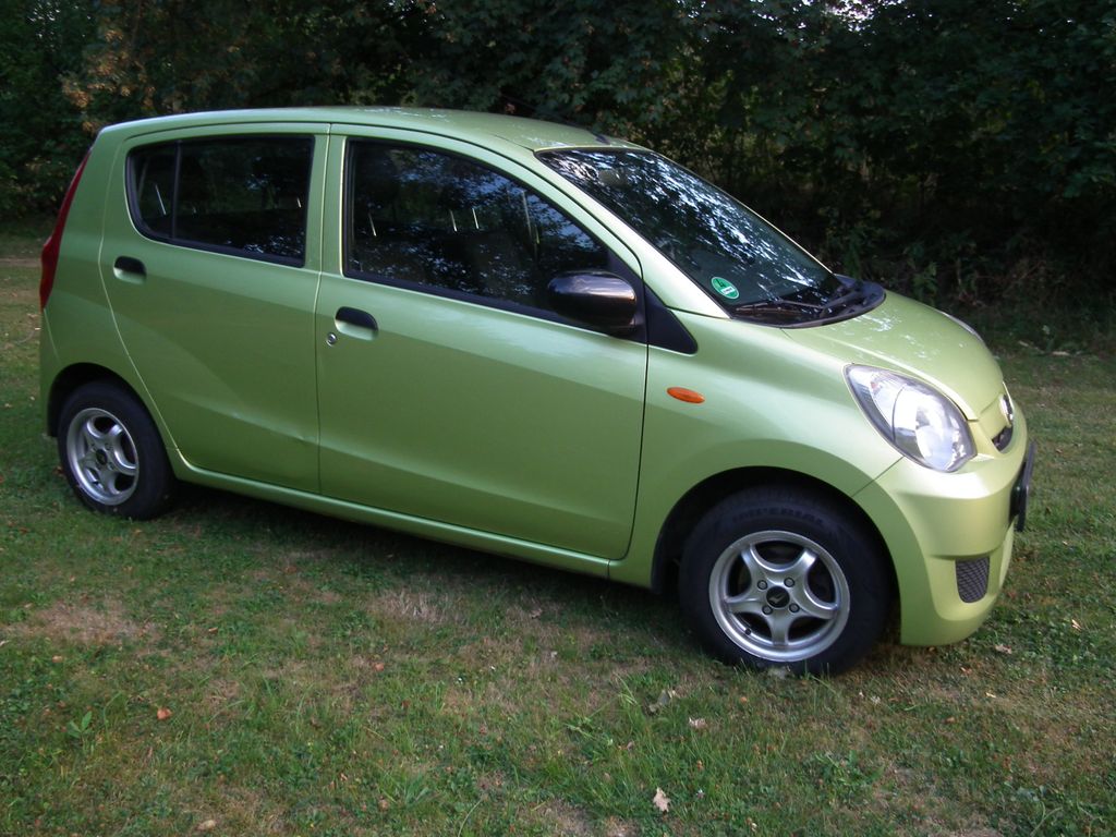 Bild des Angebotes Daihatsu Cuore 1.0 Top Top