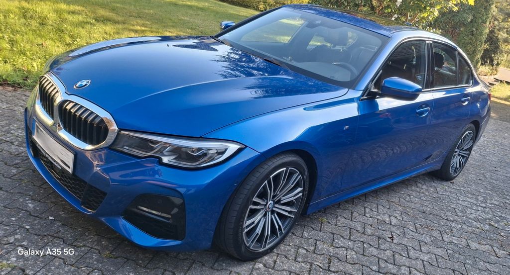 Bild des Angebotes BMW 320d M Sport Shadow Einer der letzten Schalter