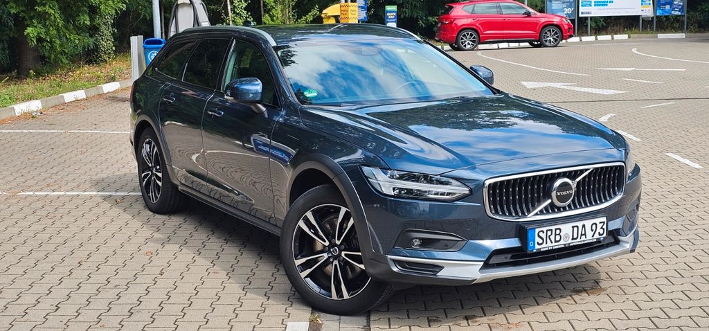 Bild des Angebotes Volvo V90 Cross Country B4 D AWD Pro | 86.000 km
