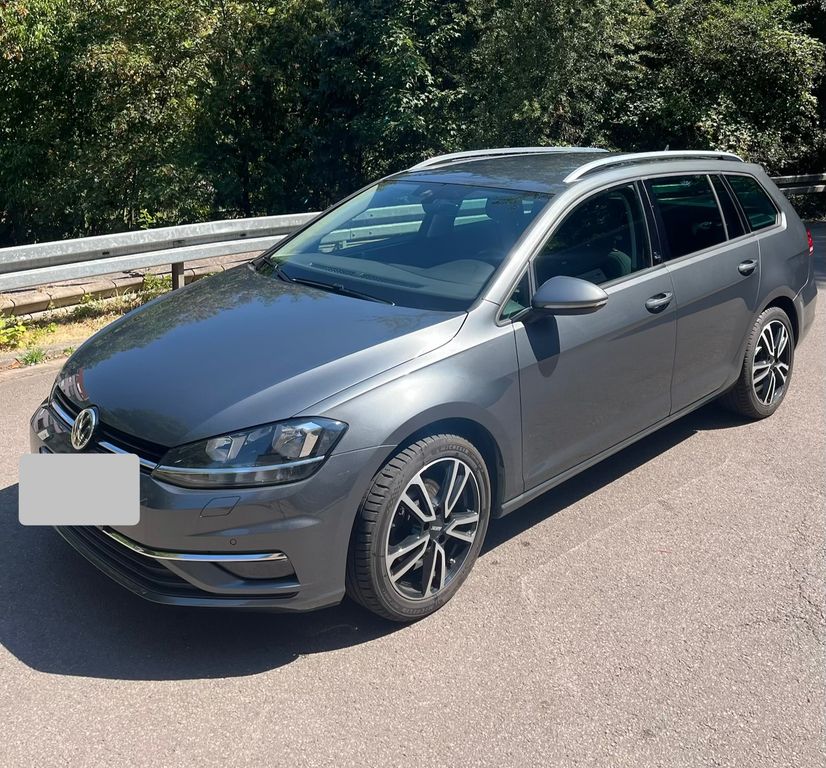 Bild des Angebotes Volkswagen VII Golf 2.0 TDI Sound Variant, AHK