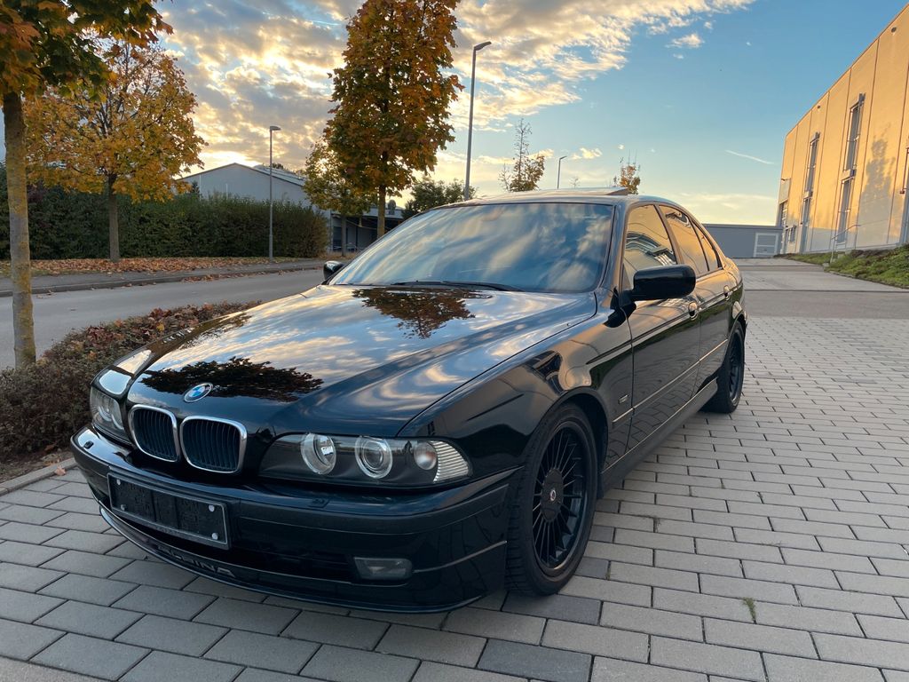 Bild des Angebotes ALPINA B10 3,3 Limousine, Schaltgetriebe