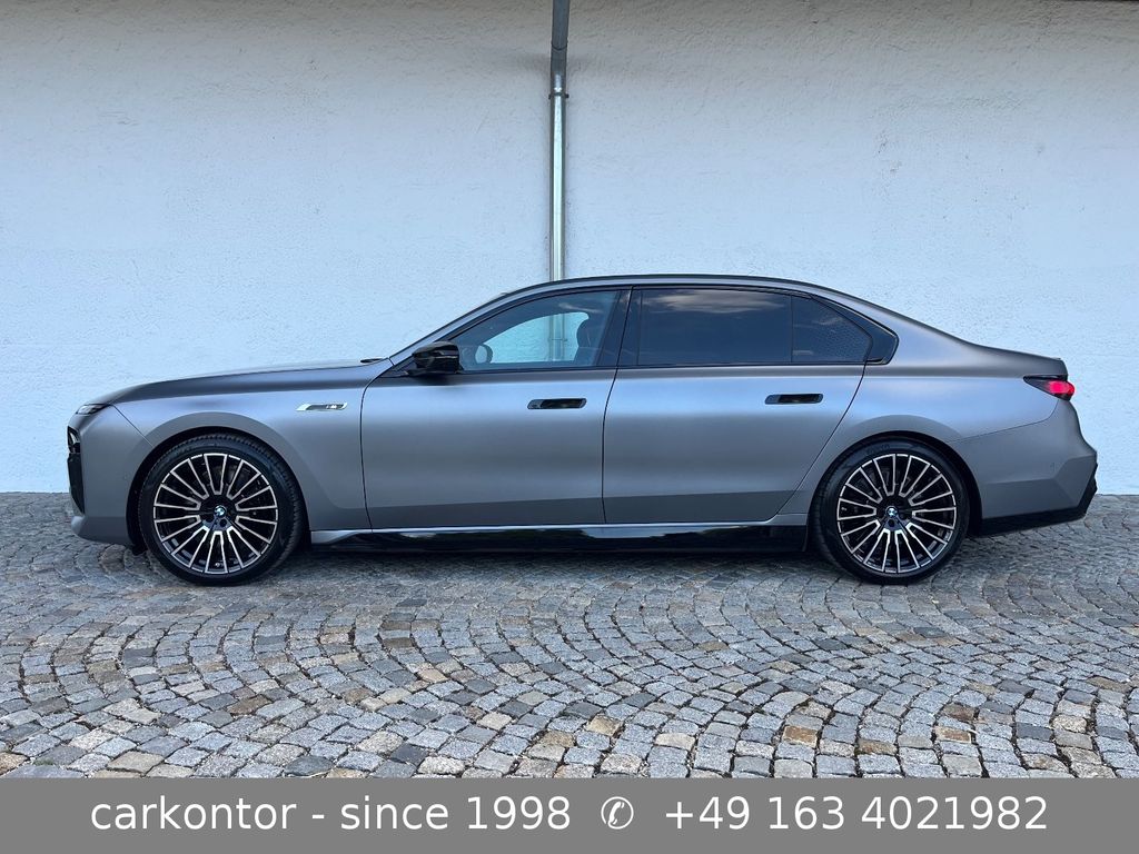 Bild des Angebotes BMW i7 xDr M70 *M SPORT PRO*FROZEN*FOND ENTER*2025