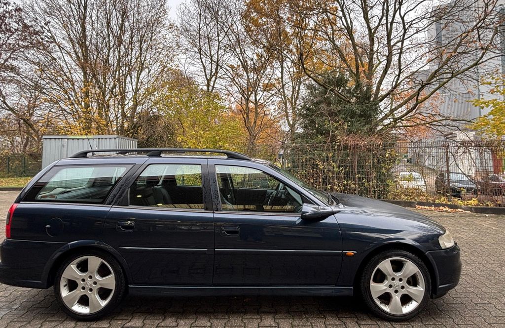 Opel Vectra 1.8 16V Sport/Zustandsberich+Service+TÜV!