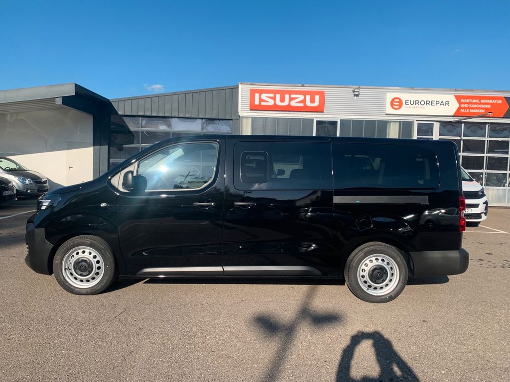 Bild des Angebotes Opel Vivaro Kombi XL 8 Sitze Vollausst. 2.9 t Anhänge