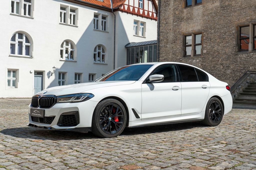 Bild des Angebotes BMW M550IX Massage Harman 360° Head UP LED NAV PDC
