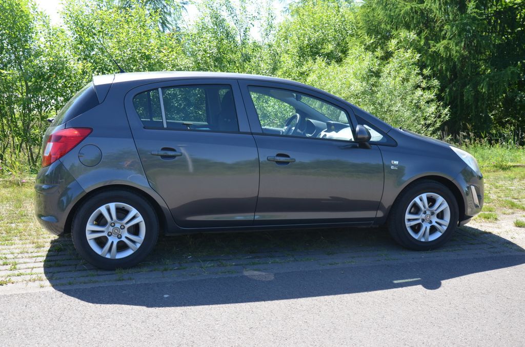 Bild des Angebotes Opel Corsa 1.4 Edition 150, 74kW/100PS, Fahrradträger