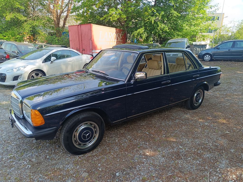 Bild des Angebotes Mercedes-Benz 230 E  H-Kz "2.Hd. * 74800 km orginal*SD*HU:neu"