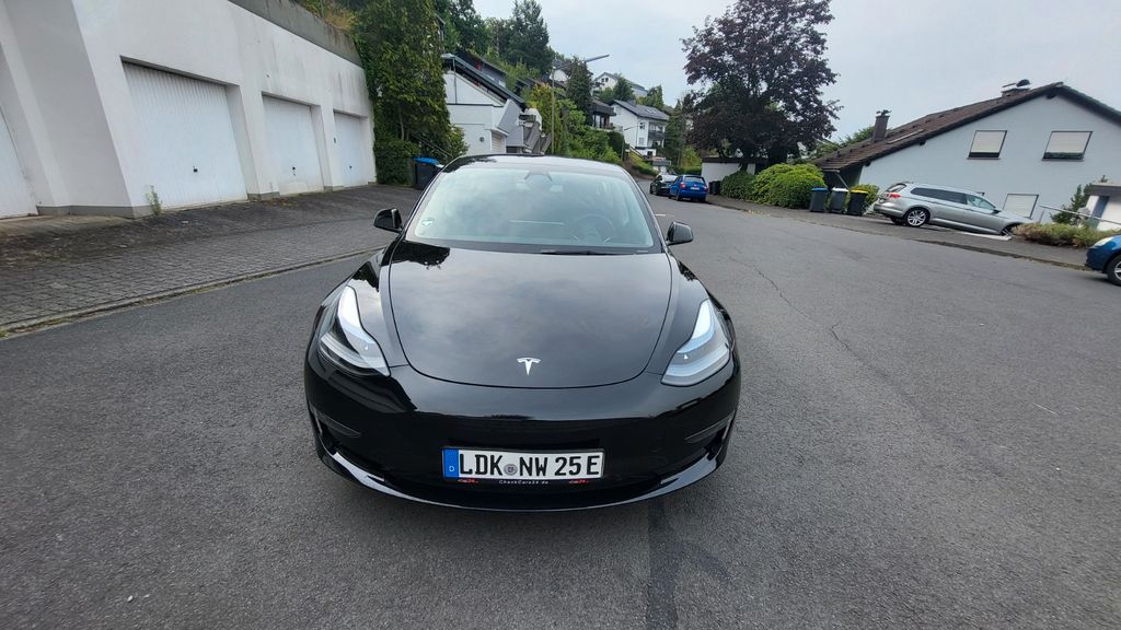 Bild des Angebotes Tesla Model 3 Allradantrieb mit Dualmotor Long Ran...
