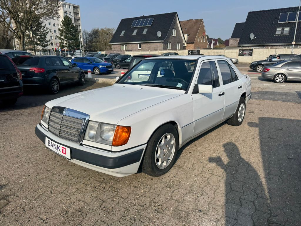 Bild des Angebotes Mercedes-Benz 300 D Limousine Oldtimer H-Kennzeichen