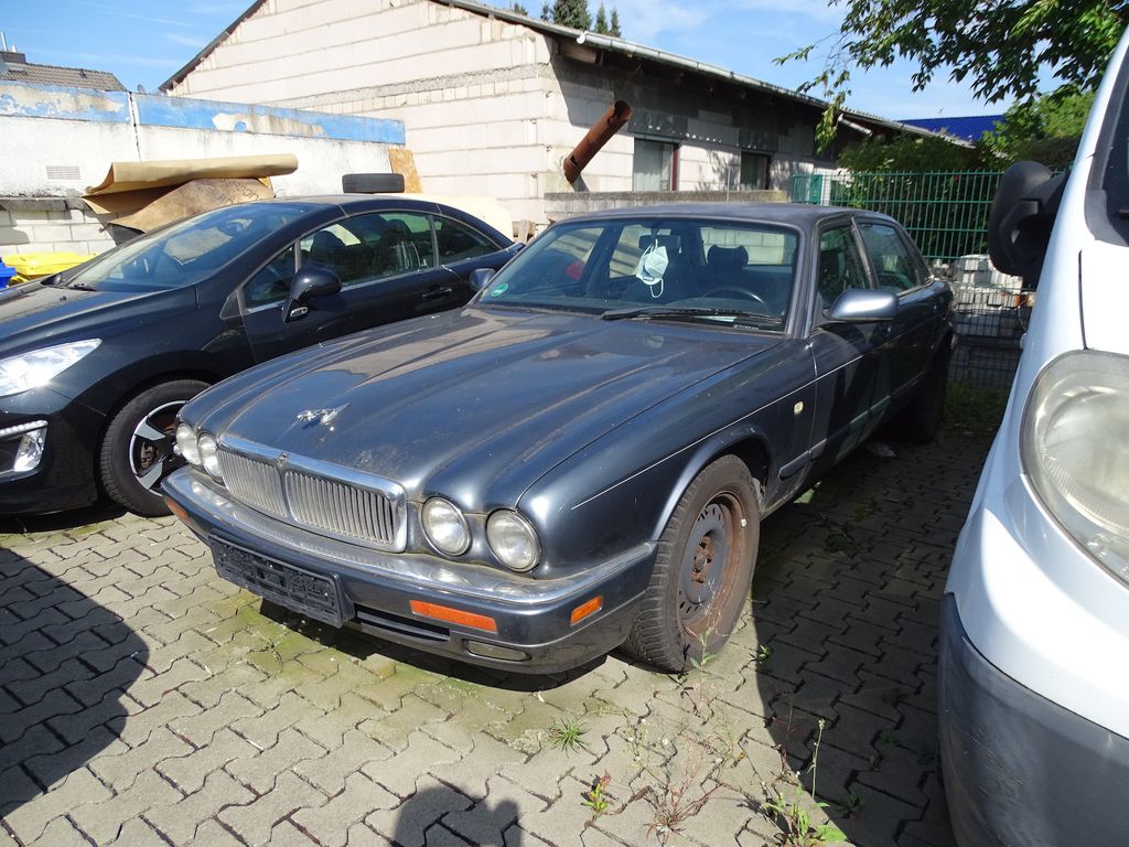 Bild des Angebotes Jaguar XJ6 3.2 XJ Automatik, Leder