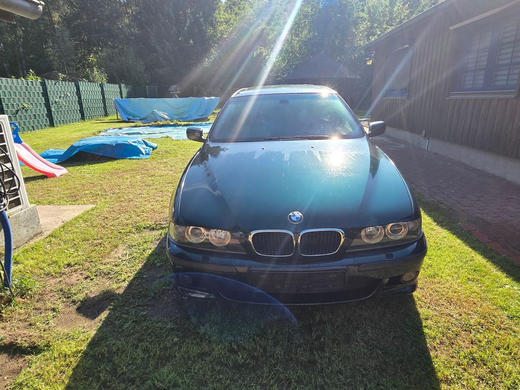 Bild des Angebotes BMW 528i A Touring -