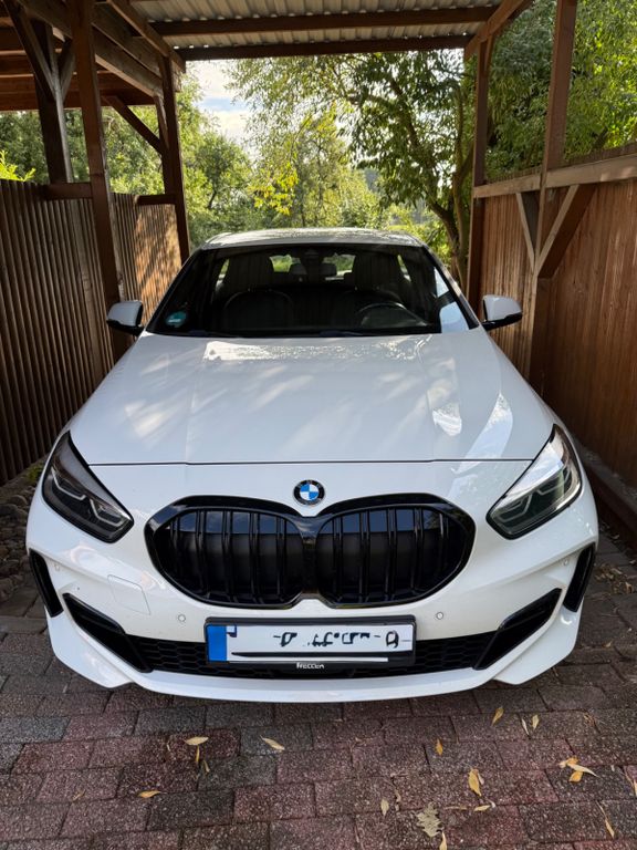 Bild des Angebotes BMW 120i M Sport Steptronic M Sport