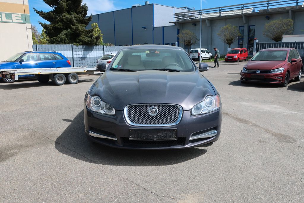 Bild des Angebotes Jaguar XF 4.2 V8 Premium Luxury