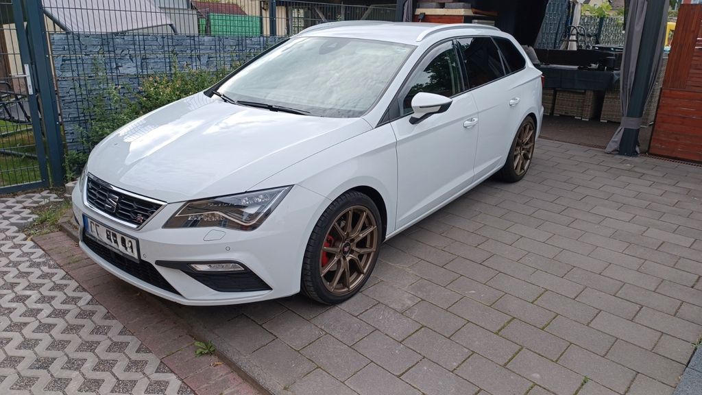Bild des Angebotes Cupra Seat Leon ST FR DSG TDI ACC 2.te Hand
