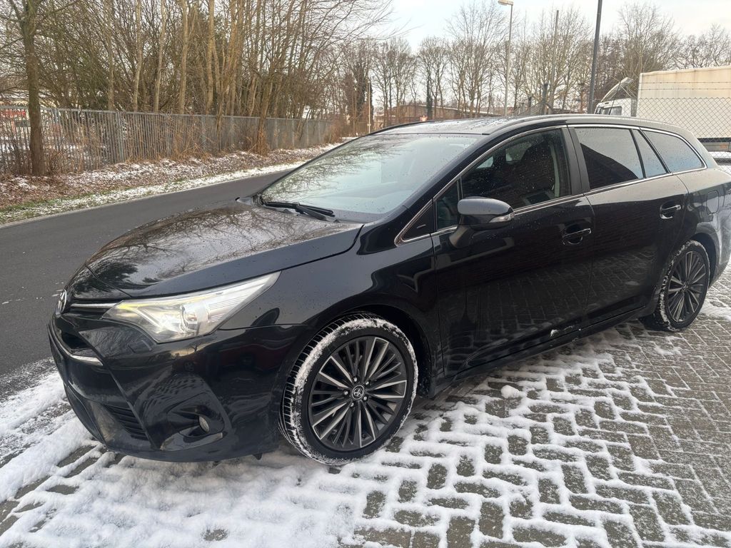Bild des Angebotes Toyota Avensis 1,8 Panorama Xenon NAVI Leder 8xReifen