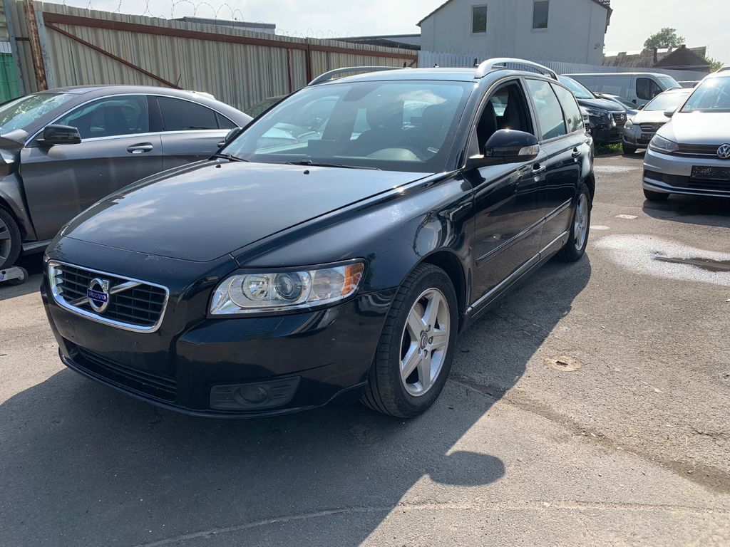 Bild des Angebotes Volvo V50 Kombi D3 Business Pro Edition