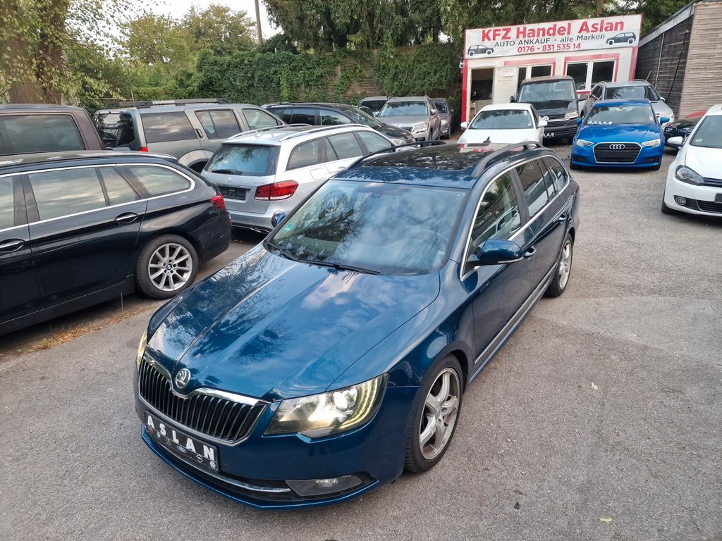 Bild des Angebotes Skoda Superb Combi Elegance 4x4*1HD*VOLLAUSSATTUNG