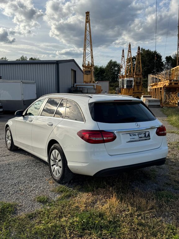 Bild des Angebotes Mercedes-Benz Gepflegter Mercedes-Benz C 200 d T-Modell (Kombi