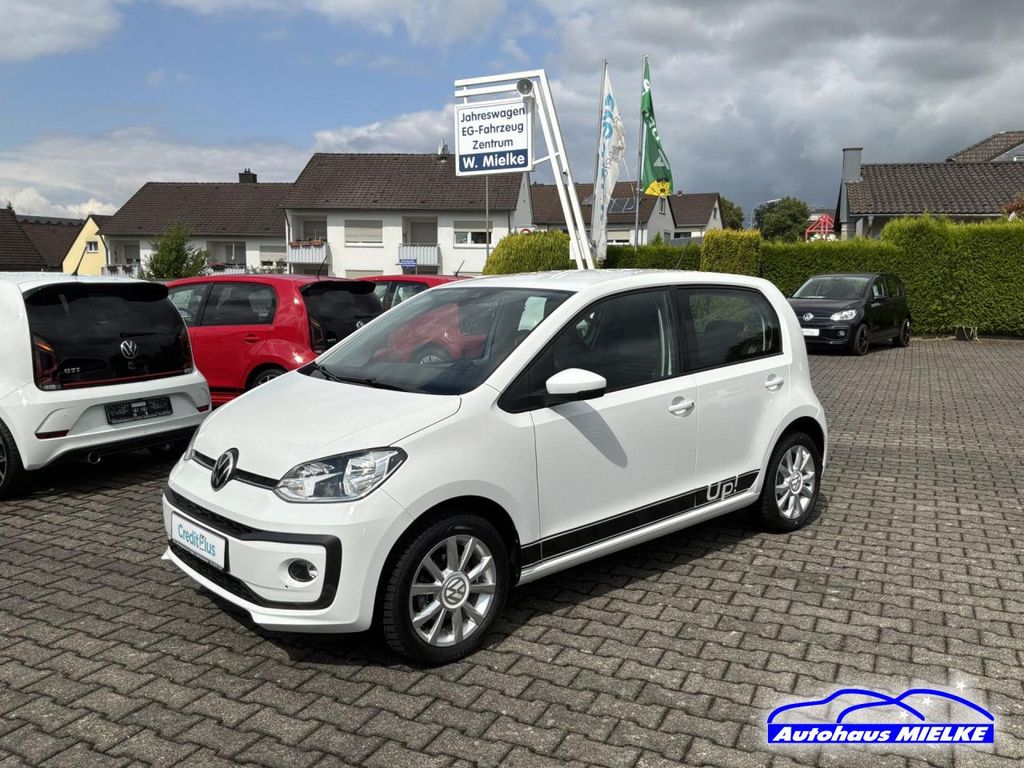 Bild des Angebotes Volkswagen up! 4-türig Klima/Alu/App/Sitzh./BT/Allwetter