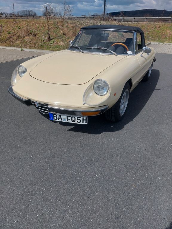 Bild des Angebotes Alfa Romeo Spider 2000