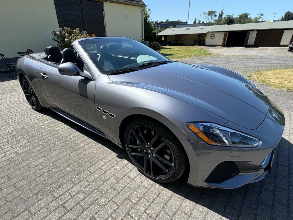 Bild des Angebotes Maserati GranCabrio 4.7 V8 MC I Seltene Farbkombi I 2019