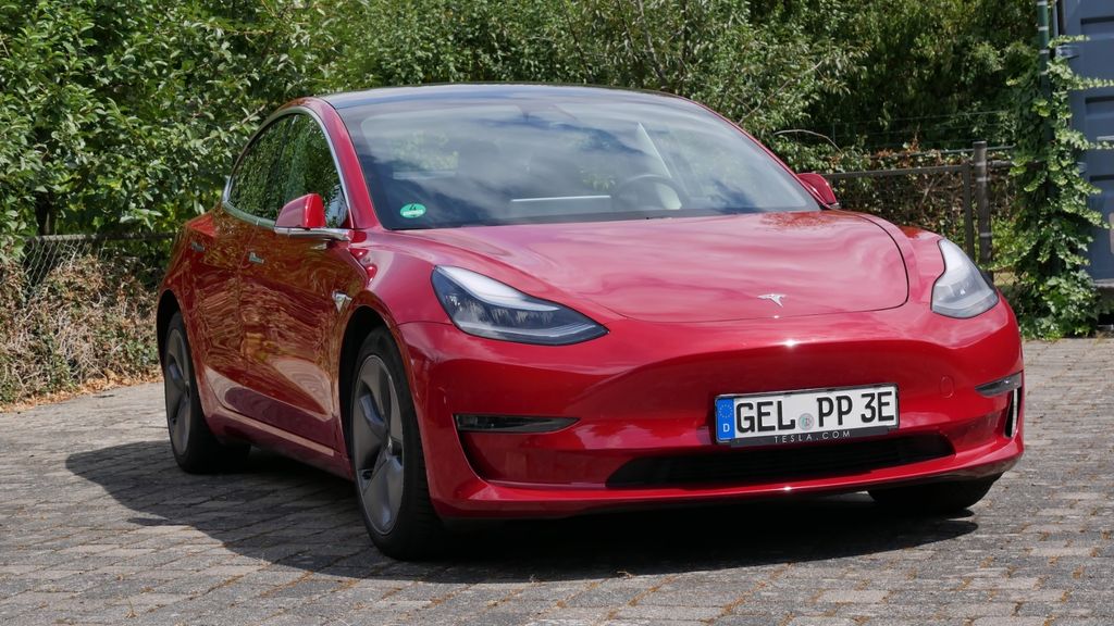 Bild des Angebotes Tesla Model 3 Long Range AWD | FSD | AHK | 44.700 km