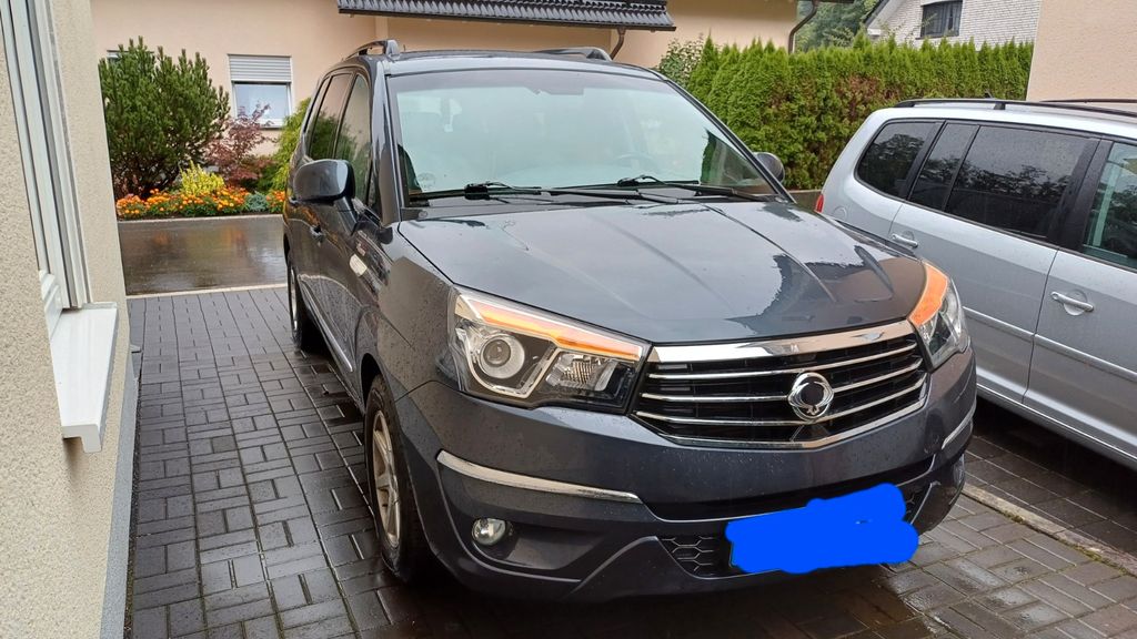 Bild des Angebotes Ssangyong Rodius 2.2 Diesel e-XDi 220 Sapphire 4WD Aut...