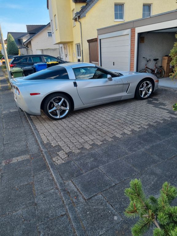 Corvette C6 Convertible 6.2 V8 MT 1SB C6