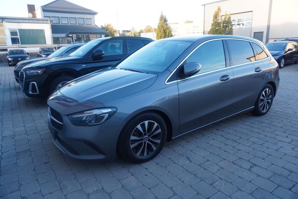 Bild des Angebotes Mercedes-Benz B 180 LED/NAVI/SH/RFK