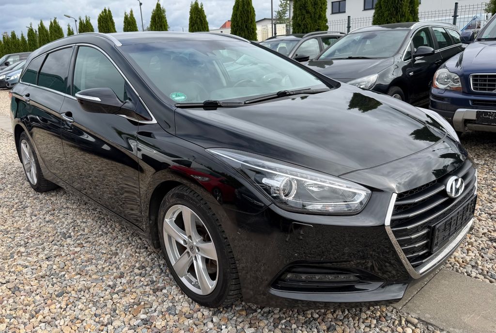 Bild des Angebotes Hyundai i40 cw blue Premium,AUTOMATIK,LEDER,NAVI,
