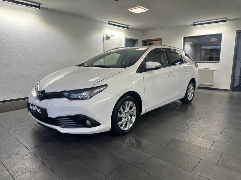 Bild des Angebotes Toyota Auris Touring Sports Hybrid Team D