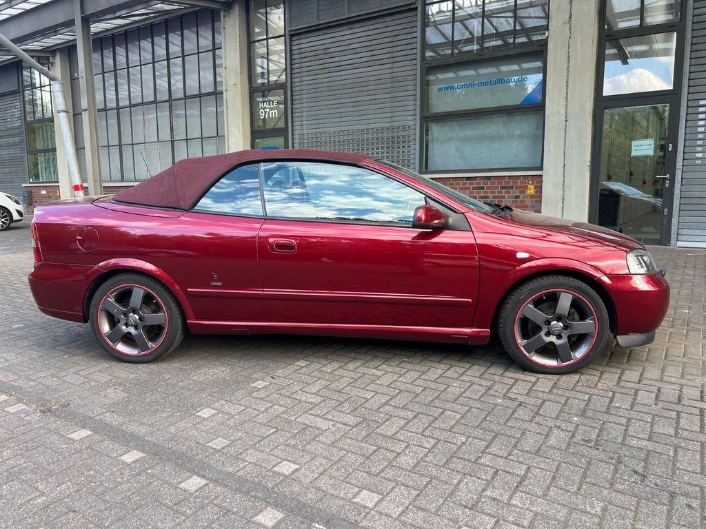 Opel Astra Cabrio 2.2 Linea Rossa