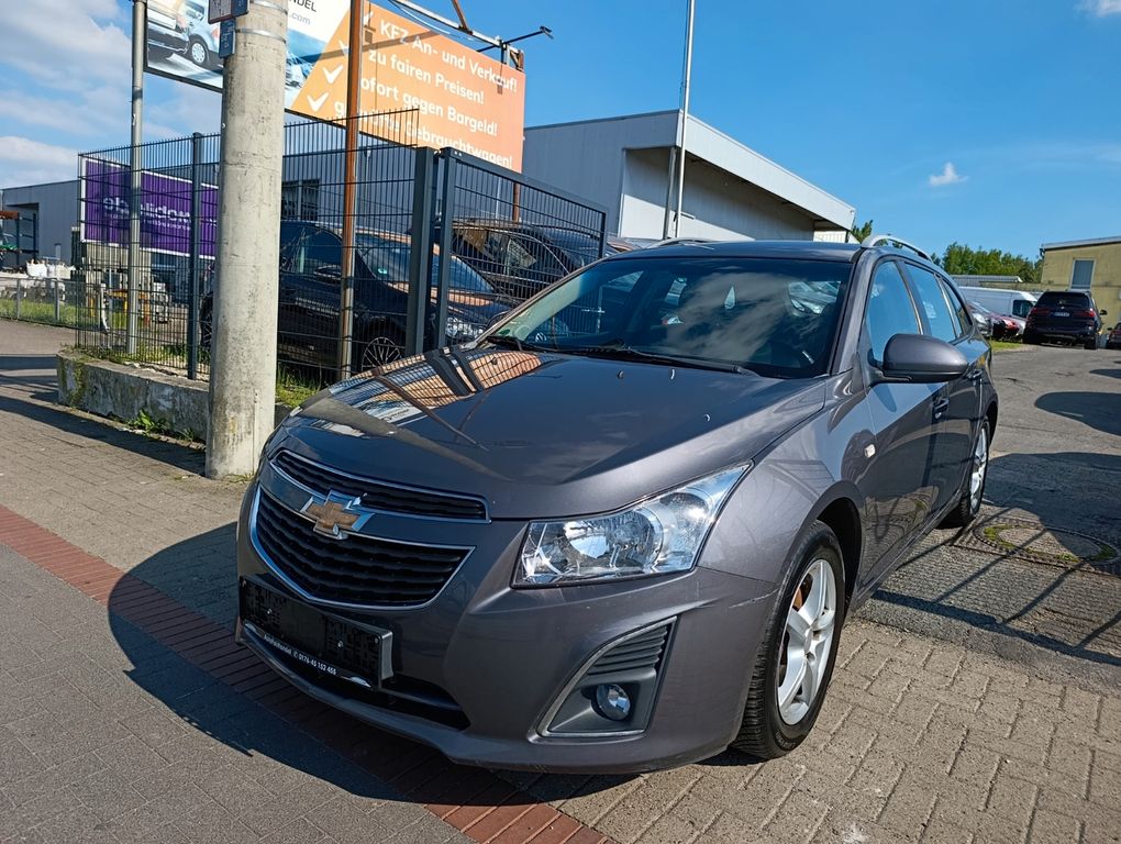 Bild des Angebotes Chevrolet Cruze Station Wagon LT+89TKM*NAVI*KAMERA*AHK*TPM
