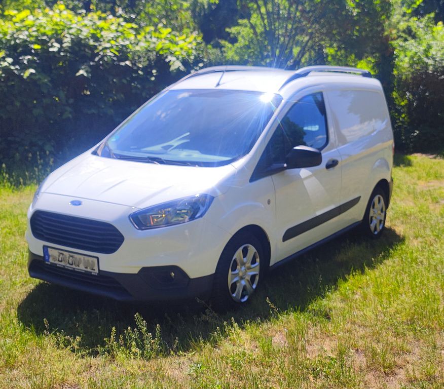 Bild des Angebotes Ford Transit Courier Scheiben-Hz Neu-Motor 8fach TOP