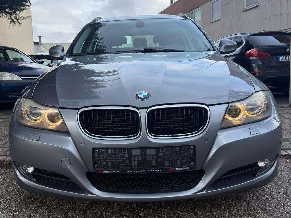 Bild des Angebotes BMW 320 3er Touring 320i Touring Aut.