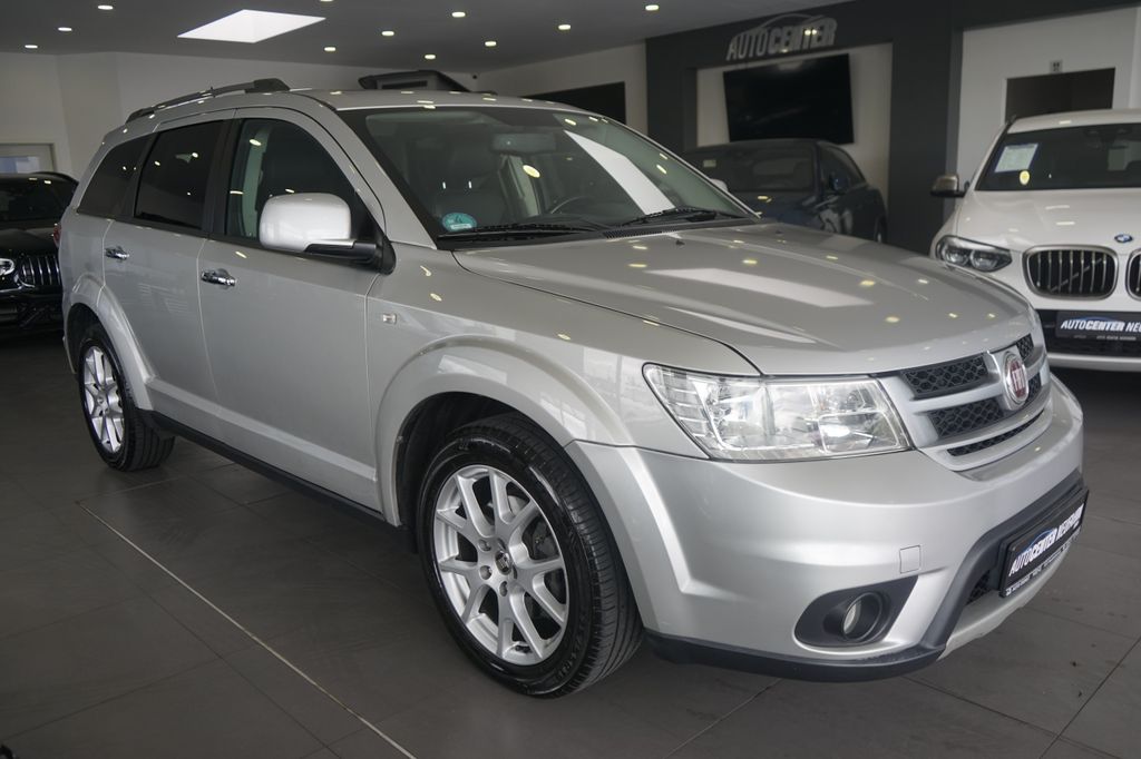 Bild des Angebotes Fiat Freemont Lounge AWD+NAVI+KAMERA+SCHIBEDACH+SUND