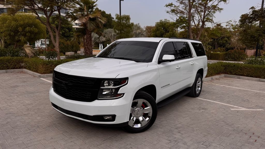 Bild des Angebotes Chevrolet V8*4X4*8SITZER*360°KAMERA*TV-HINTEN*AHK*NAVI*VOL