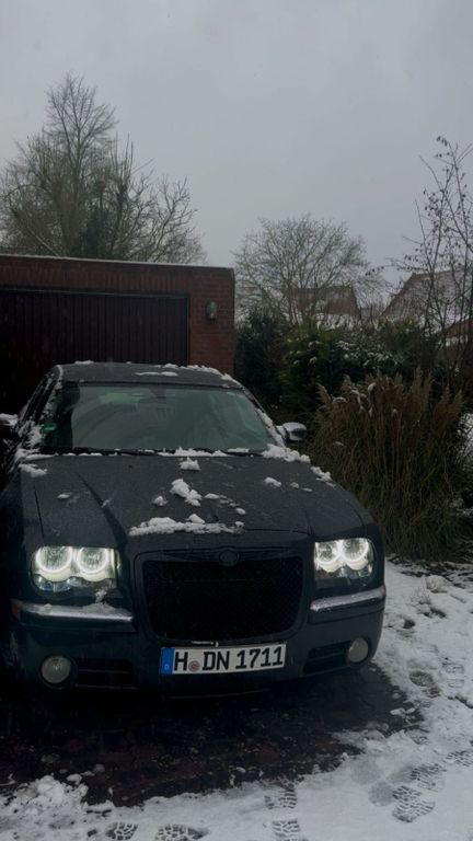Bild des Angebotes Chrysler 300C 5.7 HEMI V8 | 340 PS | Motor überholt