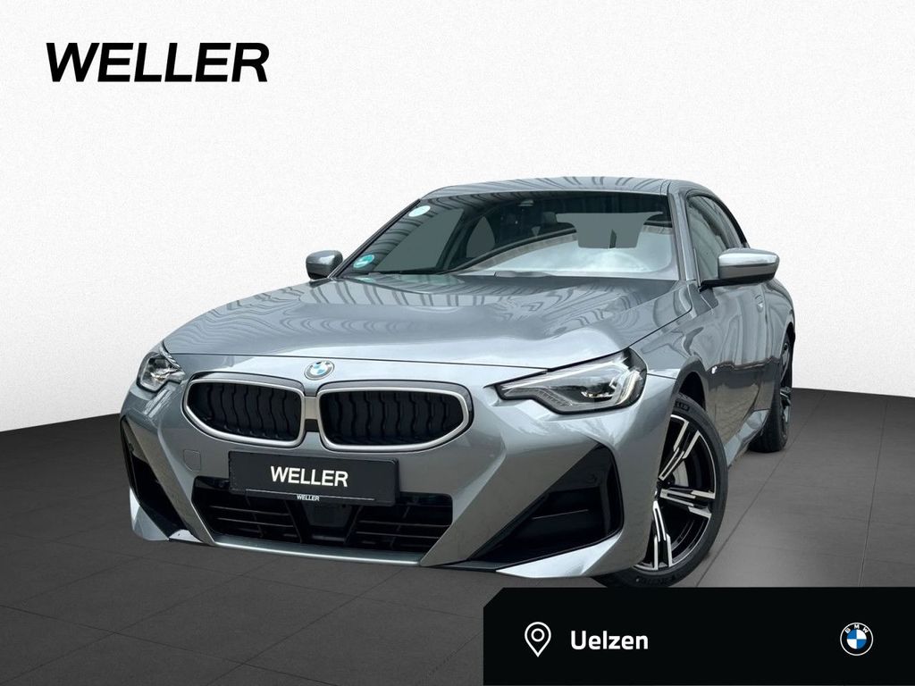 Bild des Angebotes BMW 230i Coupé M Sport AdapLED,Hifi,RKamera,KomZu